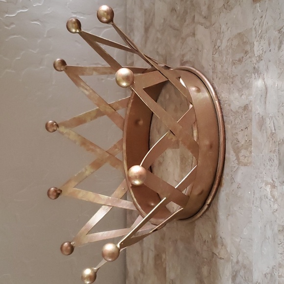 Vintage Brass Crown - Picture 1 of 3